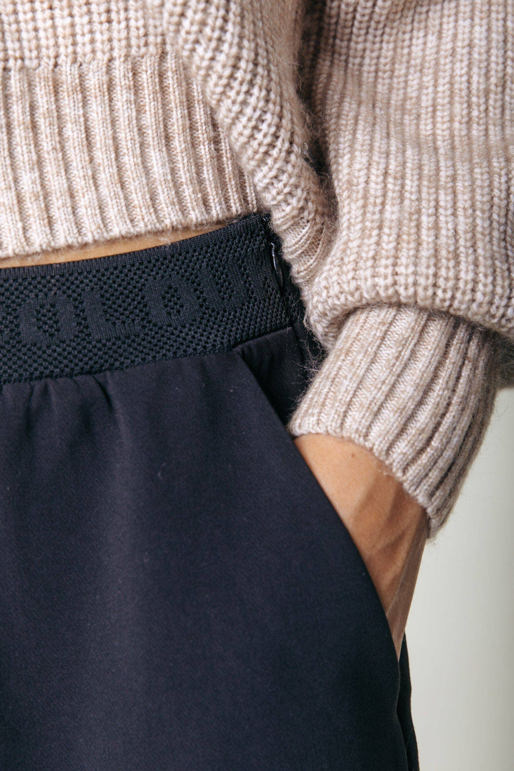 Feline broek met rechte pijpen | Zwart