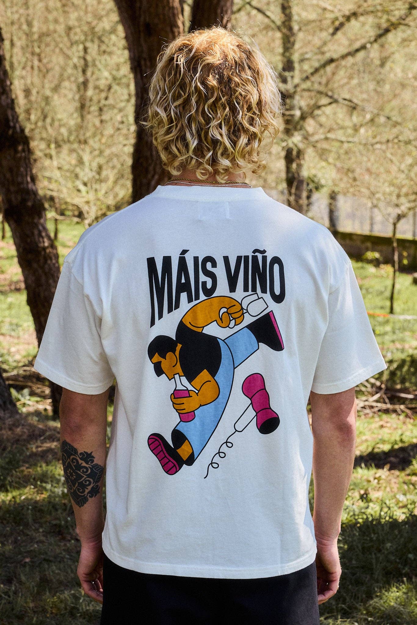 T-shirt - More Wine