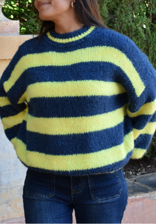 Knitted Sweater Aura