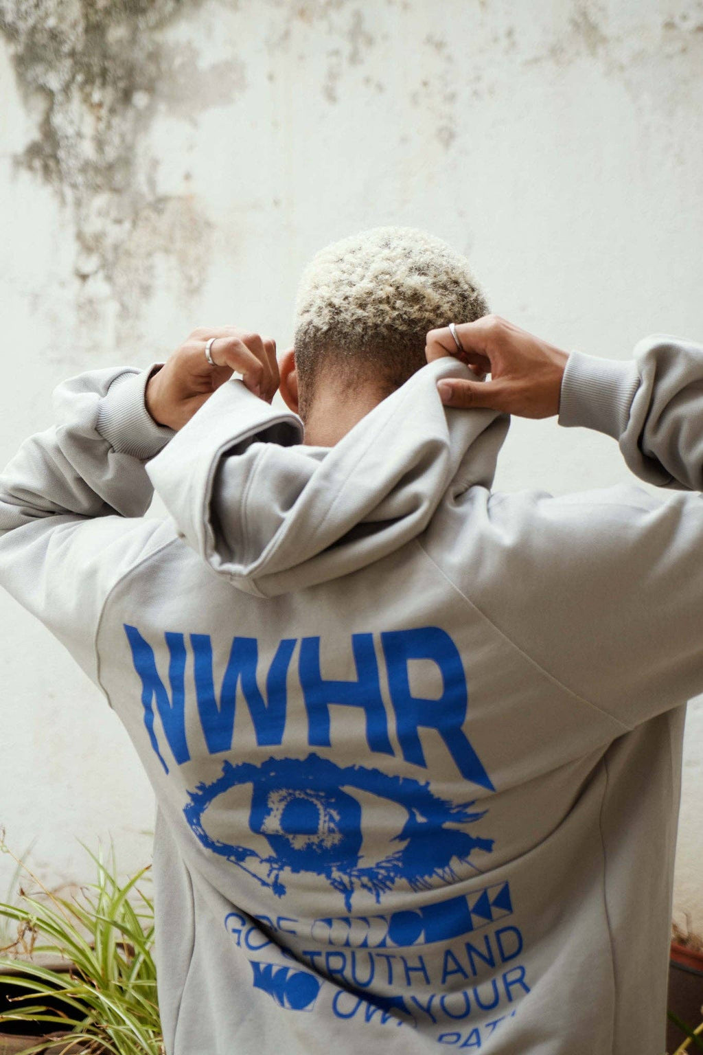 Eye Zipper Sweatshirt