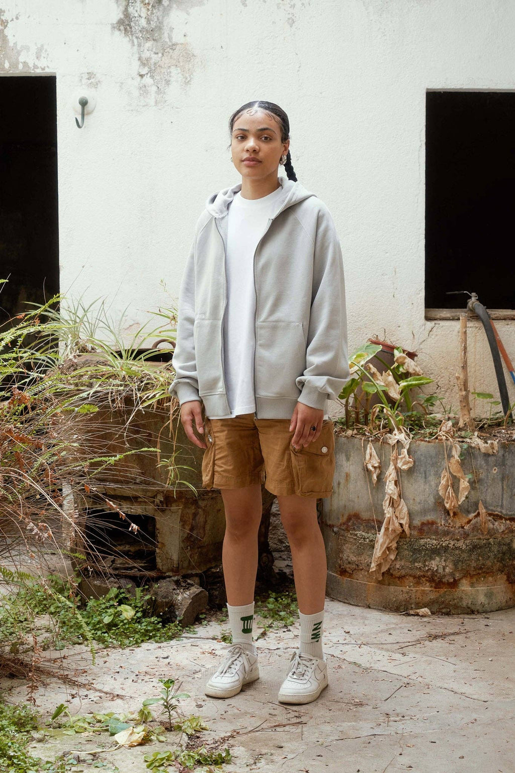 Eye Zipper Sweatshirt