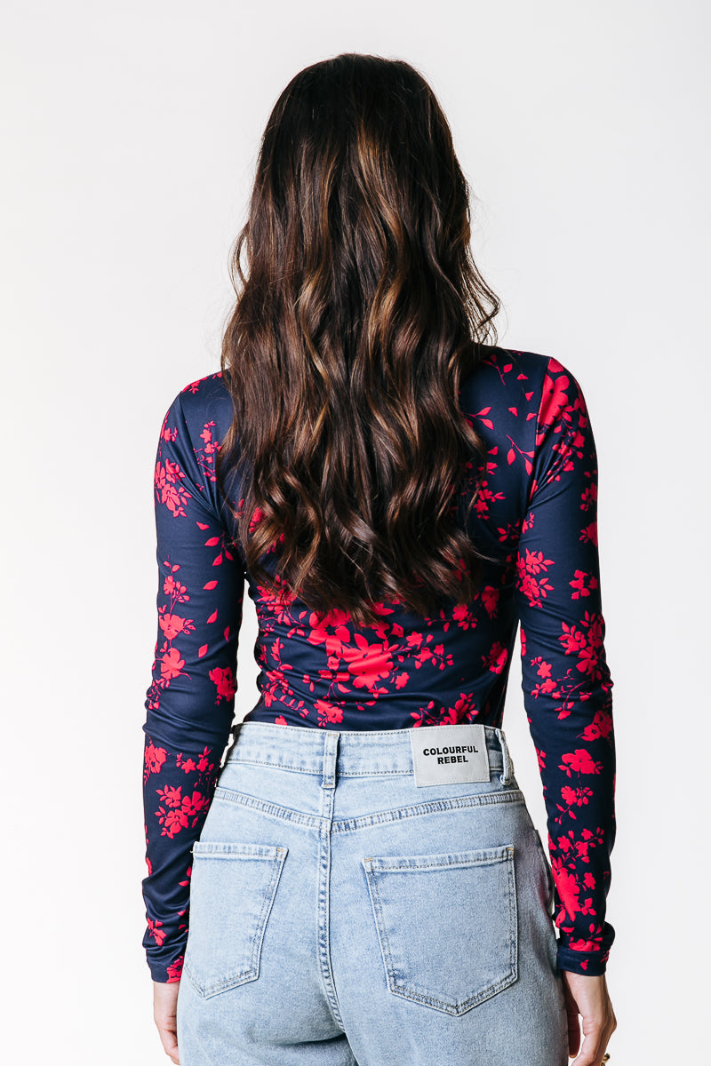 Neyo Scattered Flower Peached Turtleneck Top