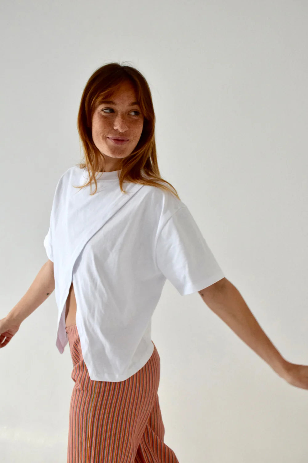 Mindtraveler Agata Cross Back T-Shirt - White