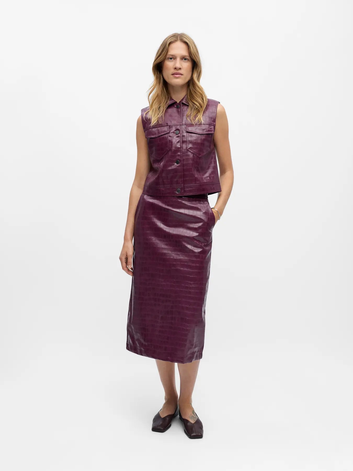 Object Sleeveless Waistcoat - Mauve Wine
